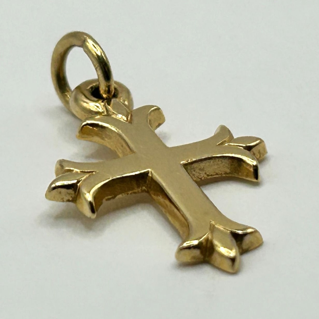 James Avery Fleuree Cross 14K Gold Necklace Pendant - 1.5g