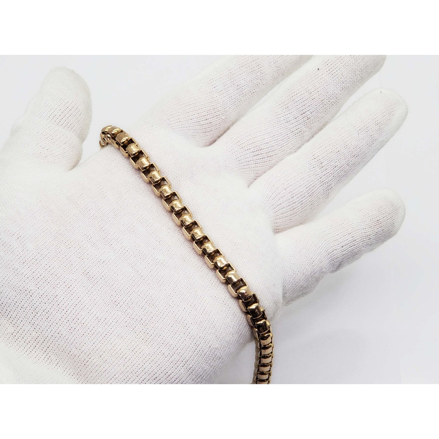 7.2mm Wide Round Box Chain Bracelet 10k Gold 46.5 Grams