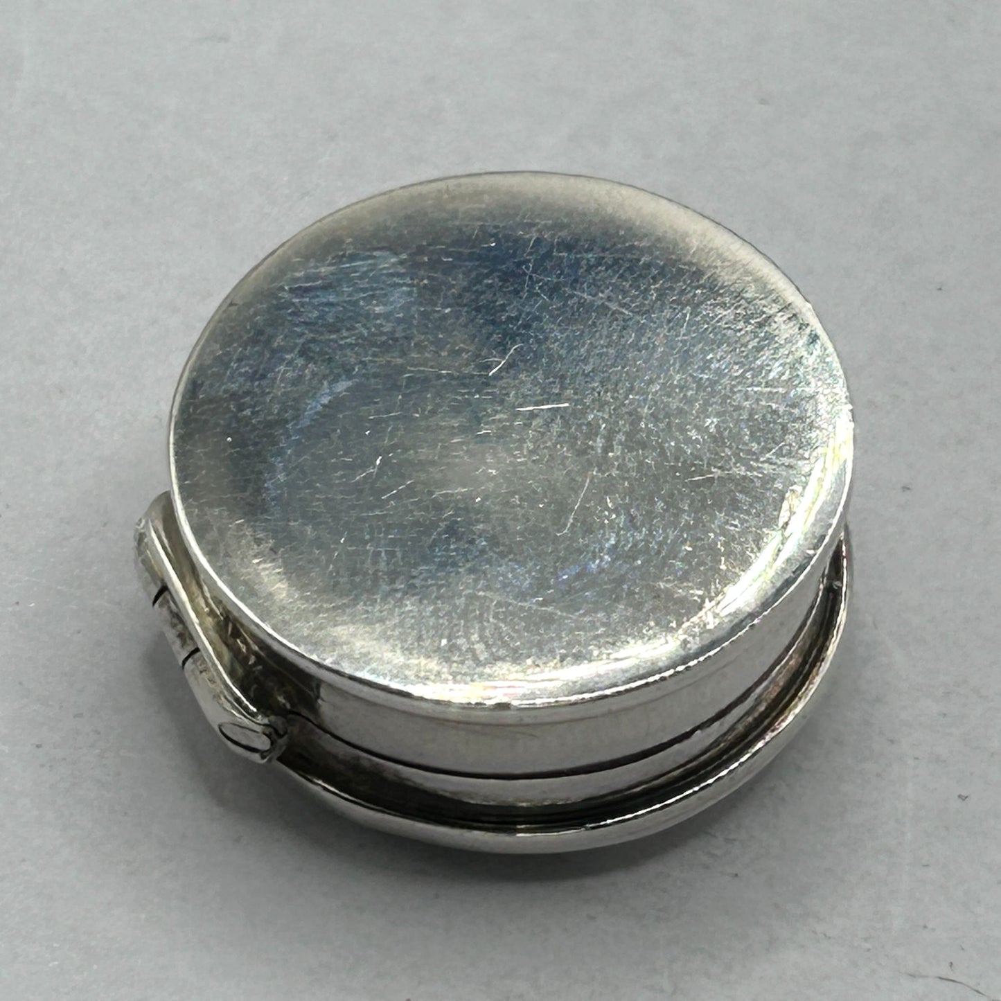 Vintage 925 Sterling Silver Art Nouveau Snuff Box w Ladies Portrait