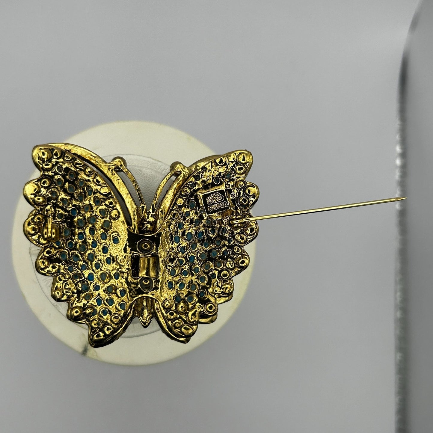 The Princess Amanda Collection Butterfly Brooch Fashion Jewelry Pin Rhinestone