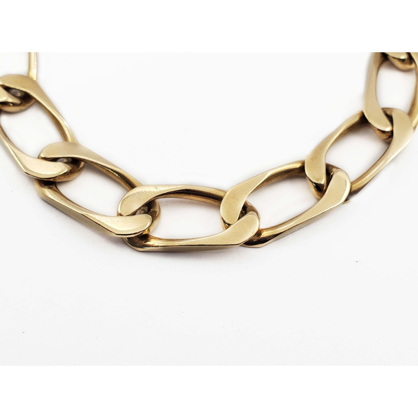 12.5mm Flat Curb Link Bracelet 18k Gold 63.9 Grams