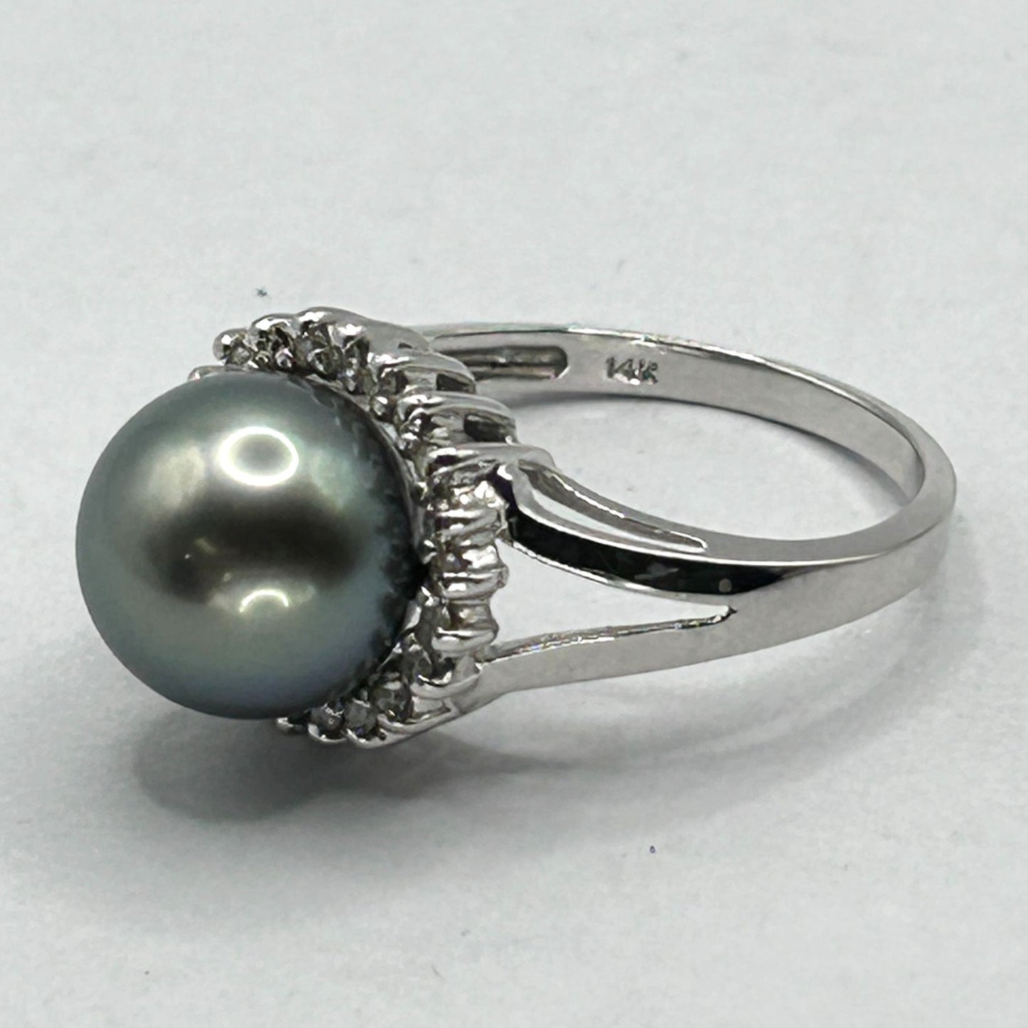14k White Gold 10-10.5mm Tahitian Black Pearl and Round Diamonds Ring Size 7.5