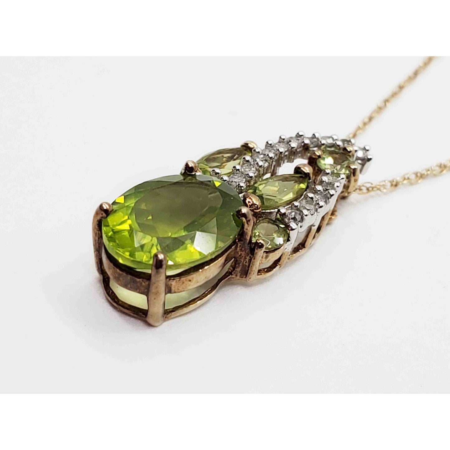 Heng Ngai Oval Peridot & Diamond Accent Pendant & Earrings Set 10k Gold