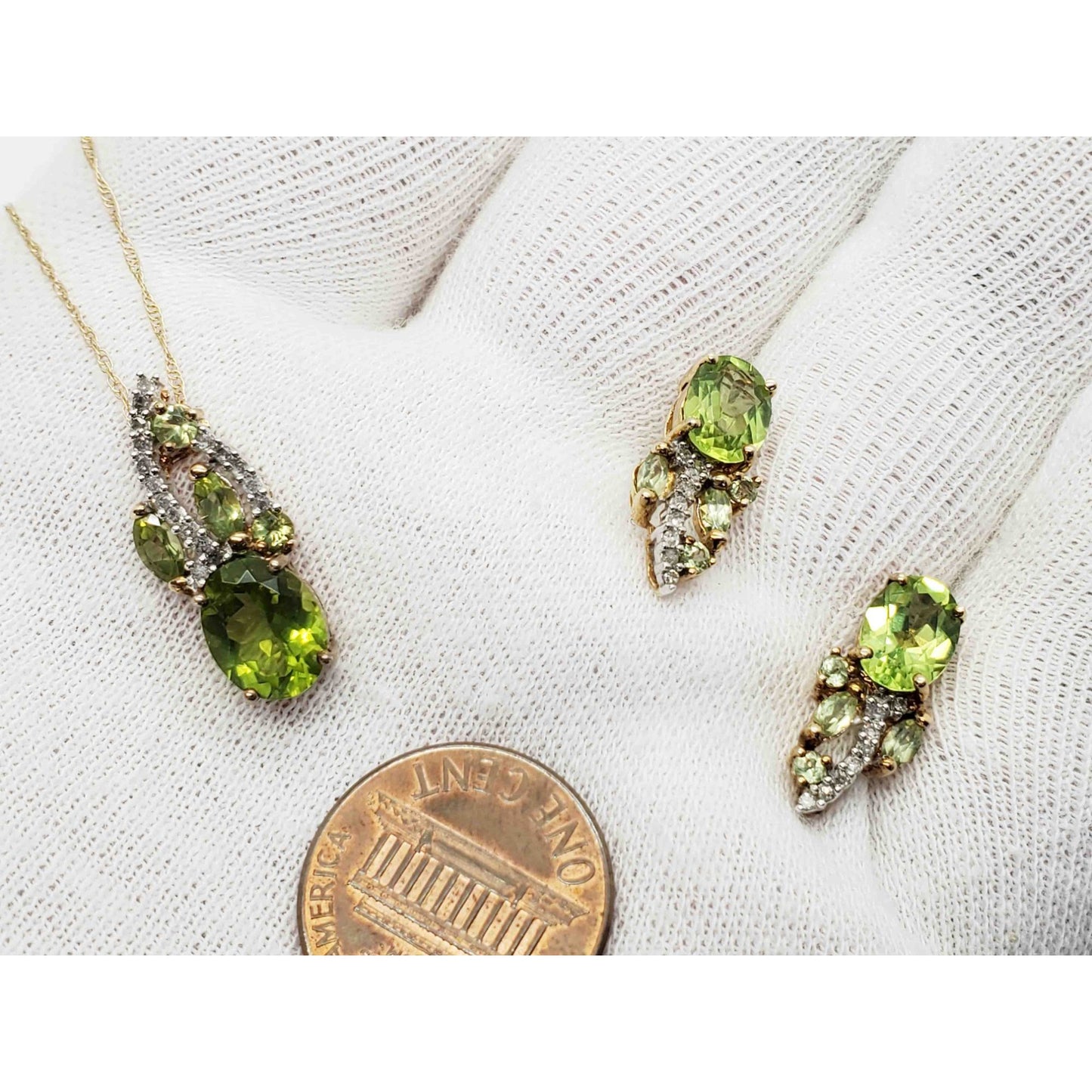 Heng Ngai Oval Peridot & Diamond Accent Pendant & Earrings Set 10k Gold