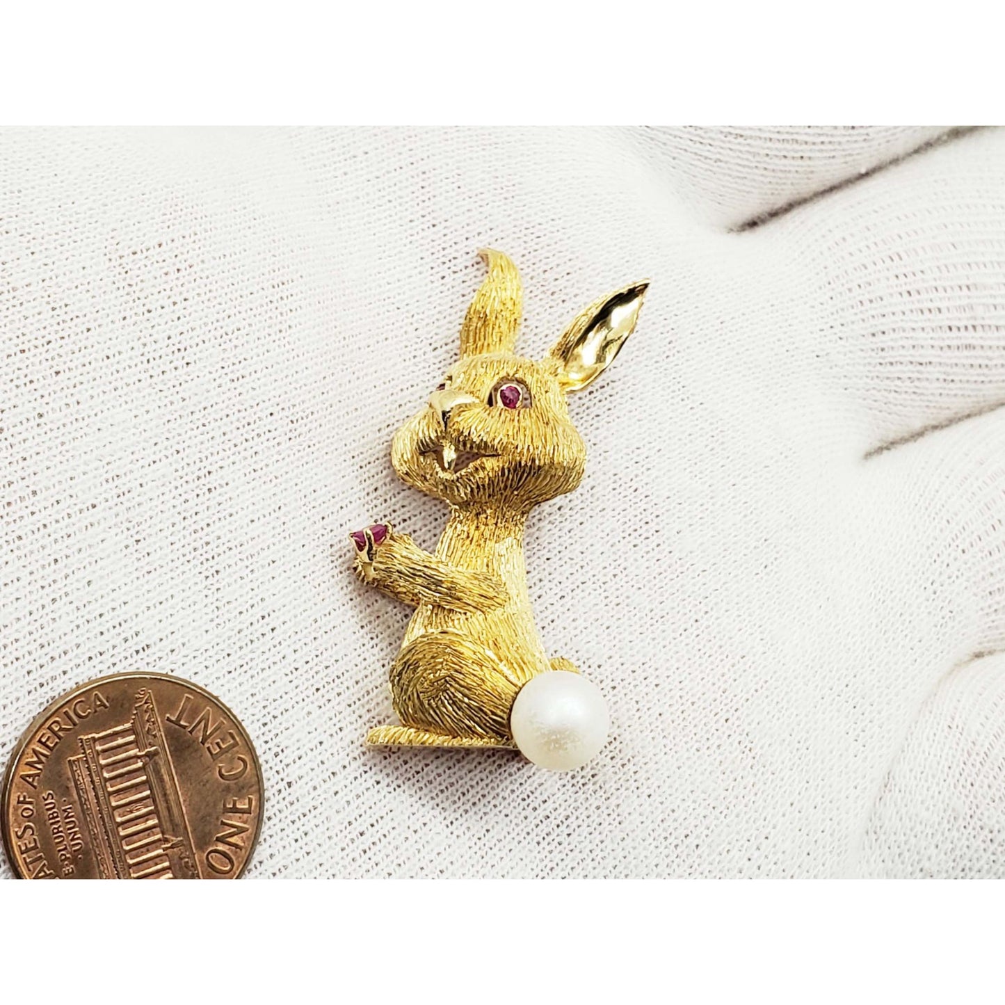 Vintage Bunny Rabbit Ruby & Pearl Brooch Pin 18k Gold