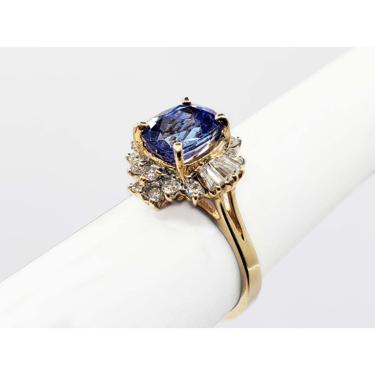 Vintage LeVian Cushion Tanzanite & Diamond Cocktail Ring 14k Gold Size 7.25