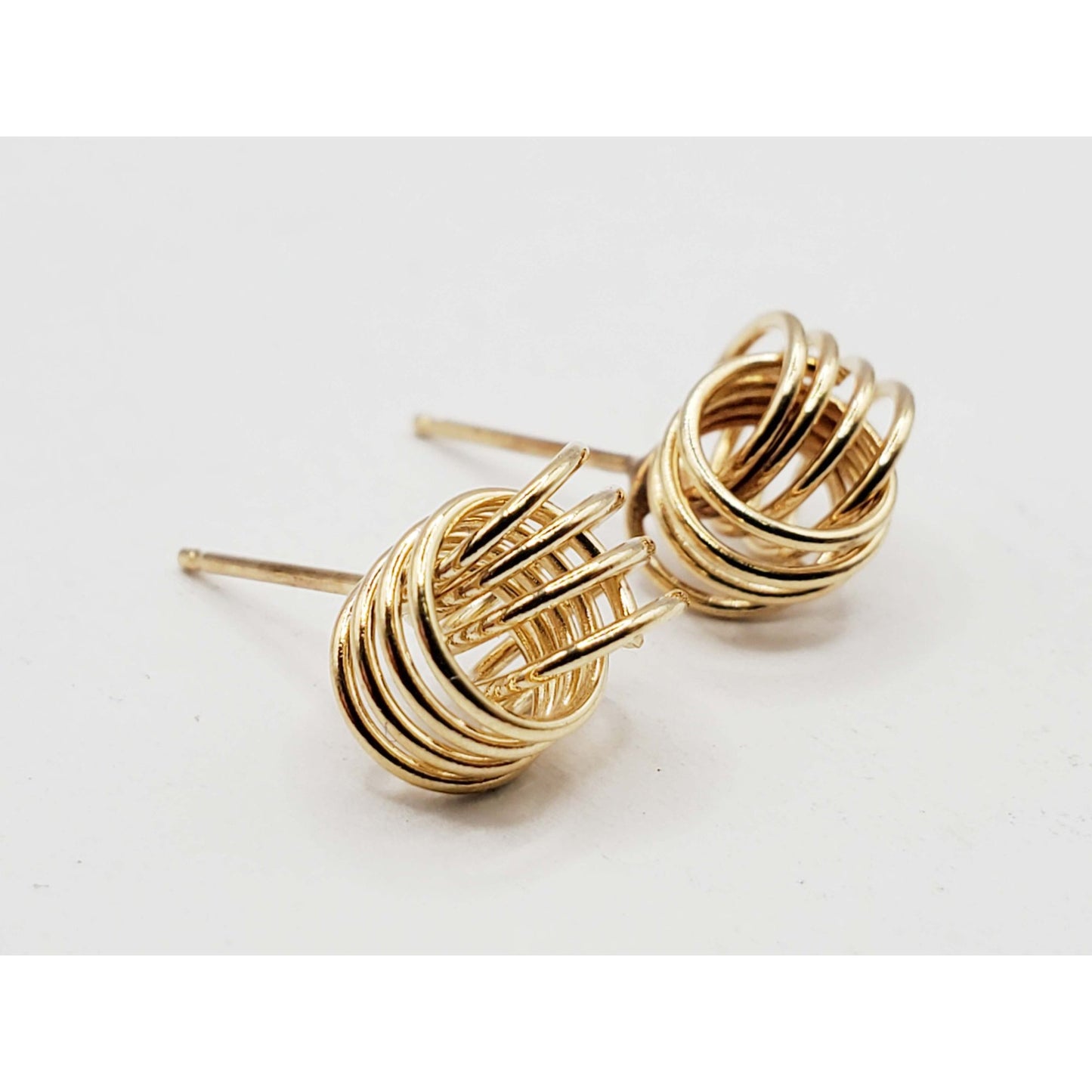 8.5mm Knot Loop Stud Earrings 14k Gold