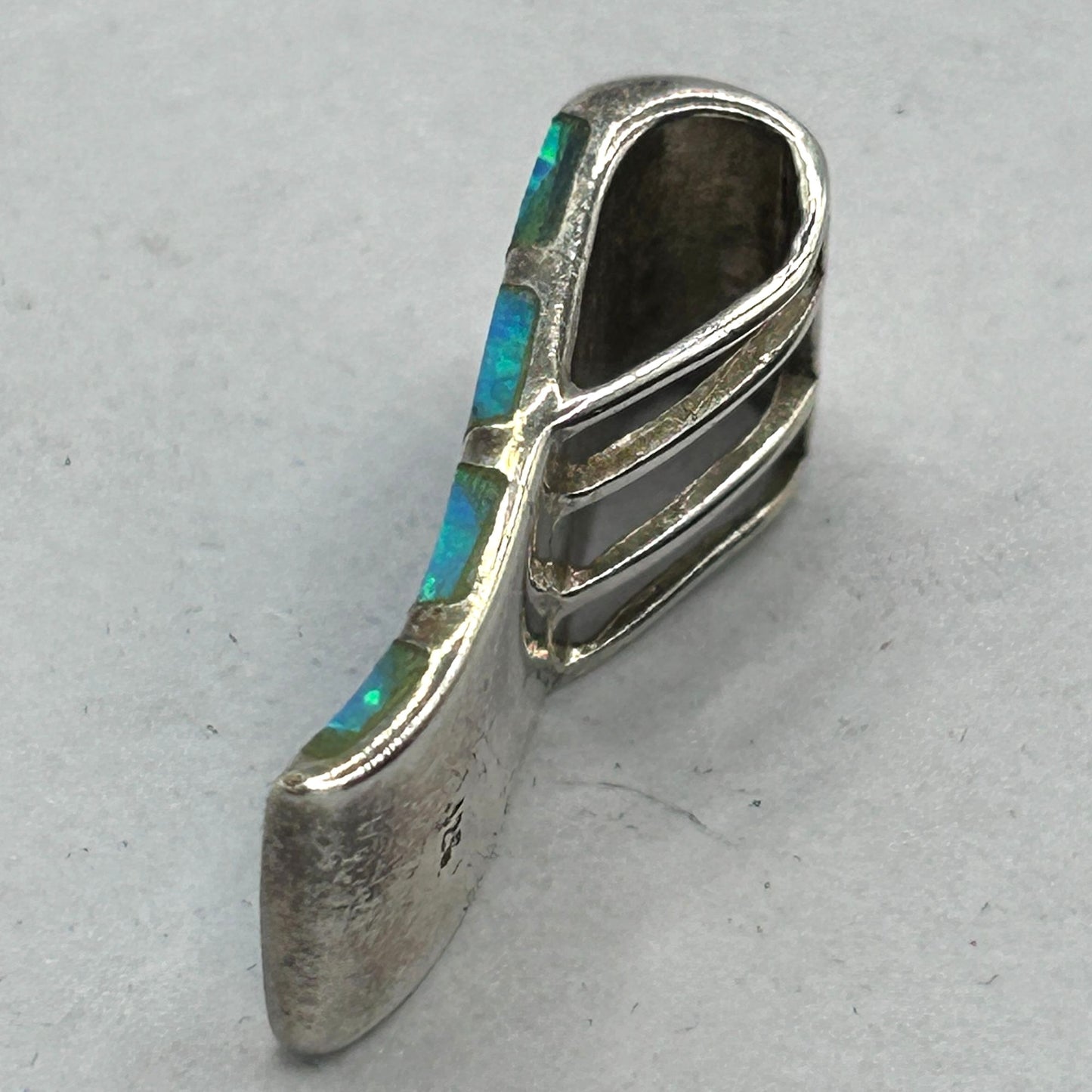 Vintage 925 Sterling Silver Blue Fire Opal Inlay Modernist Necklace Pendant