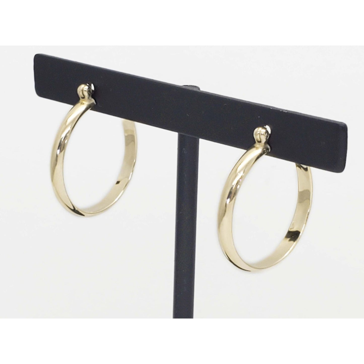 3mm Wide Curved Hoop Earrings 14k Gold 15/16" Diameter