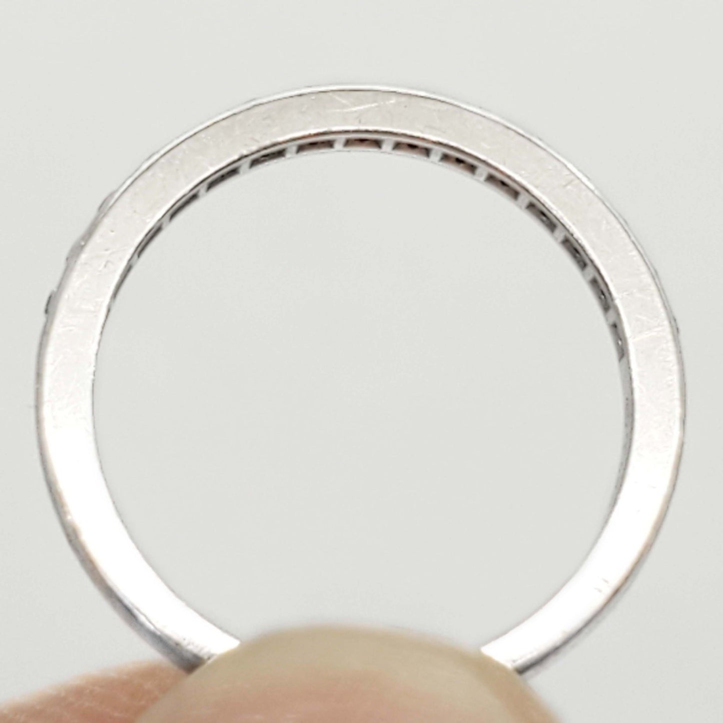 Tiffany & Co Tiffany Setting 0.21 ctw Diamond Wedding Band Platinum Size 5.5