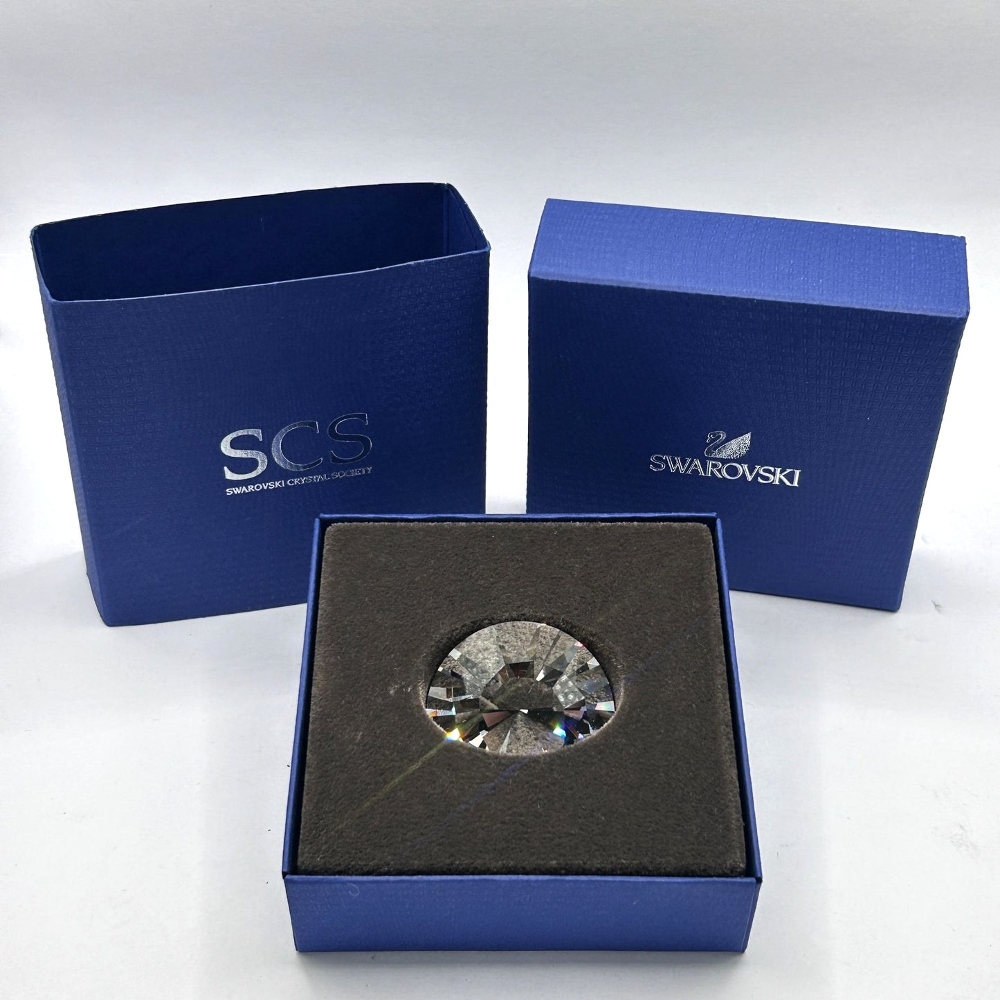 Swarovski Crystal Society A 9100 NR 000 325 Round Diamond Paperweight In Box