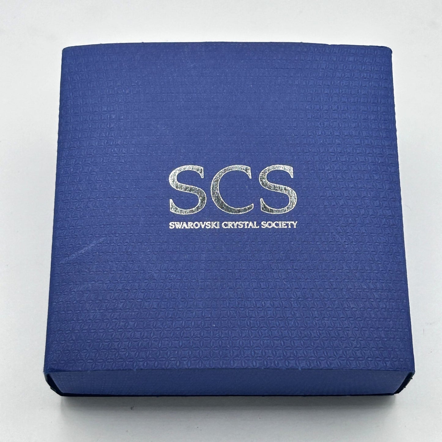 Swarovski Crystal Society A 9100 NR 000 325 Round Diamond Paperweight In Box