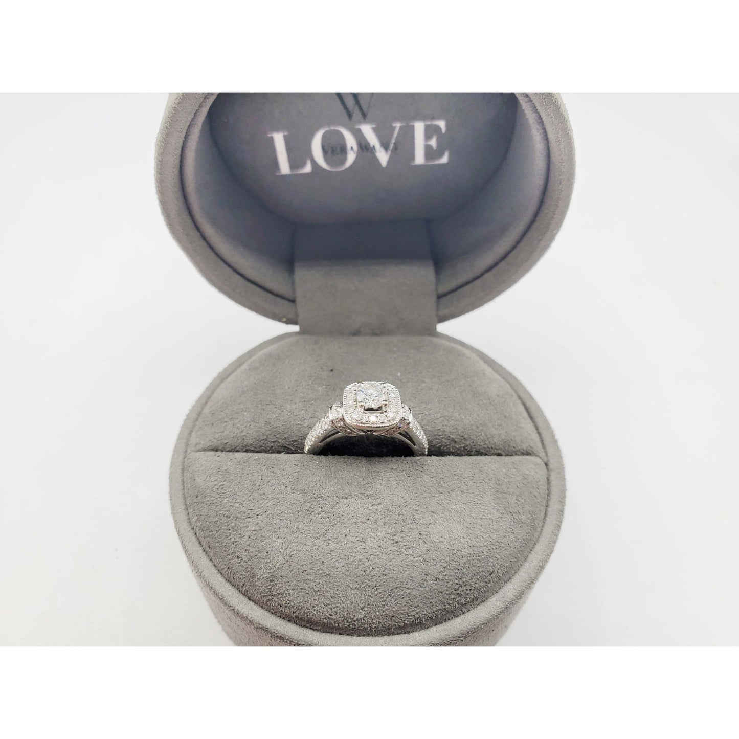 "Love" by Vera Wang 0.91 ctw Diamond Engagement Ring 14k White Gold Size 4.25