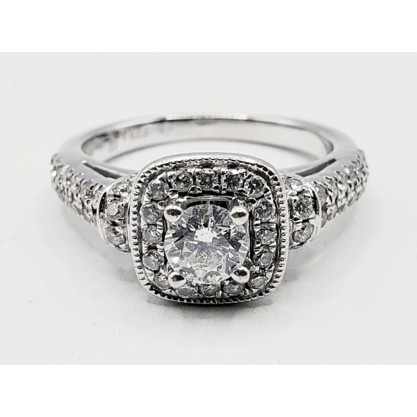 "Love" by Vera Wang 0.91 ctw Diamond Engagement Ring 14k White Gold Size 4.25