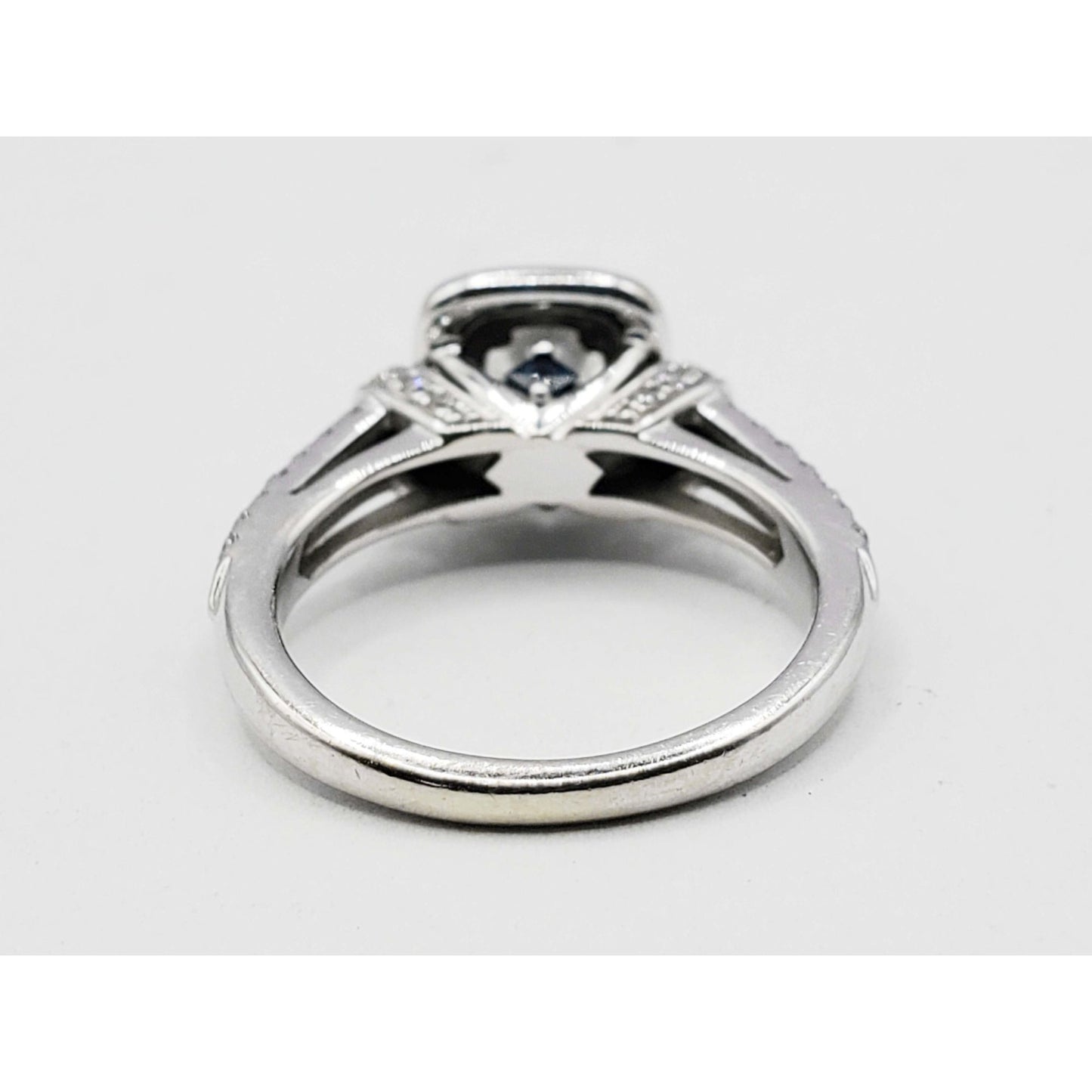 "Love" by Vera Wang 0.91 ctw Diamond Engagement Ring 14k White Gold Size 4.25
