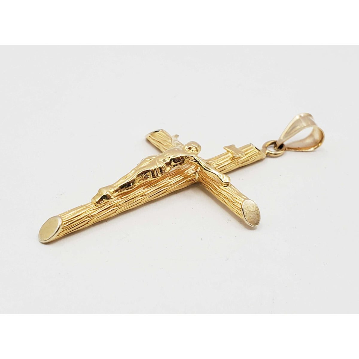 Crucifix Religious Pendant Round Tube Slant Ends Dia-Cut Finish 14k Gold