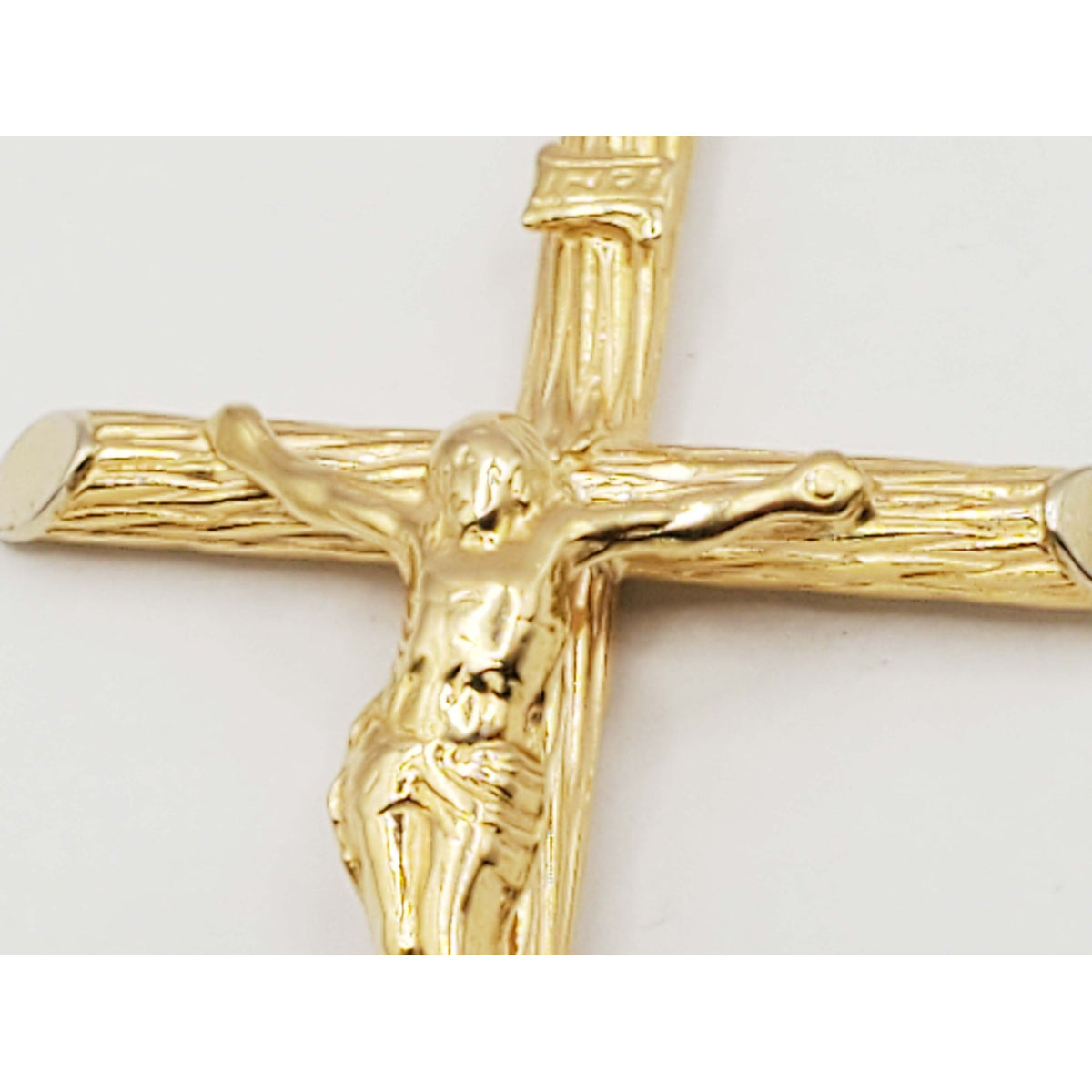 Crucifix Religious Pendant Round Tube Slant Ends Dia-Cut Finish 14k Gold