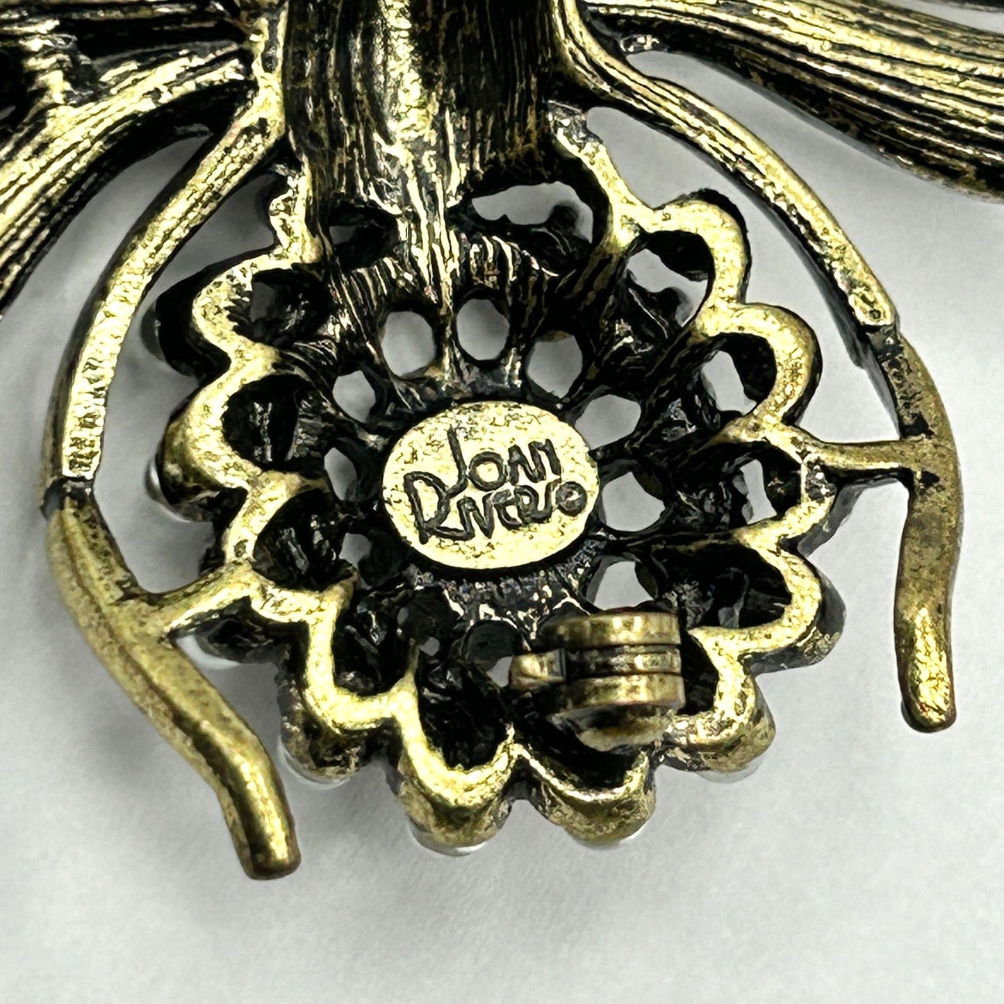 Joan Rivers Bee Pin Brooch Crystals Signed Animal Bug Statement Clear Green