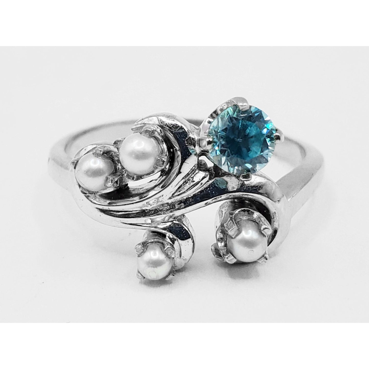 Vintage Blue Natural Zircon & Pearl Band Ring 14k White Gold Size 10