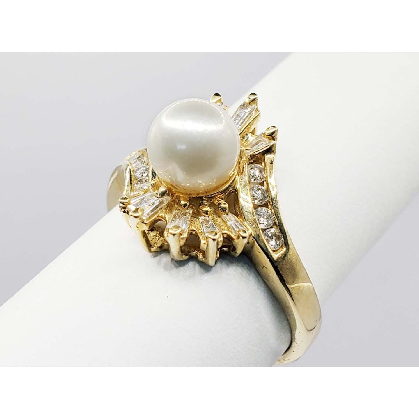 6.8mm Cultured Pearl & Diamond Halo Bypass Burst Ring 14k Gold Size 8