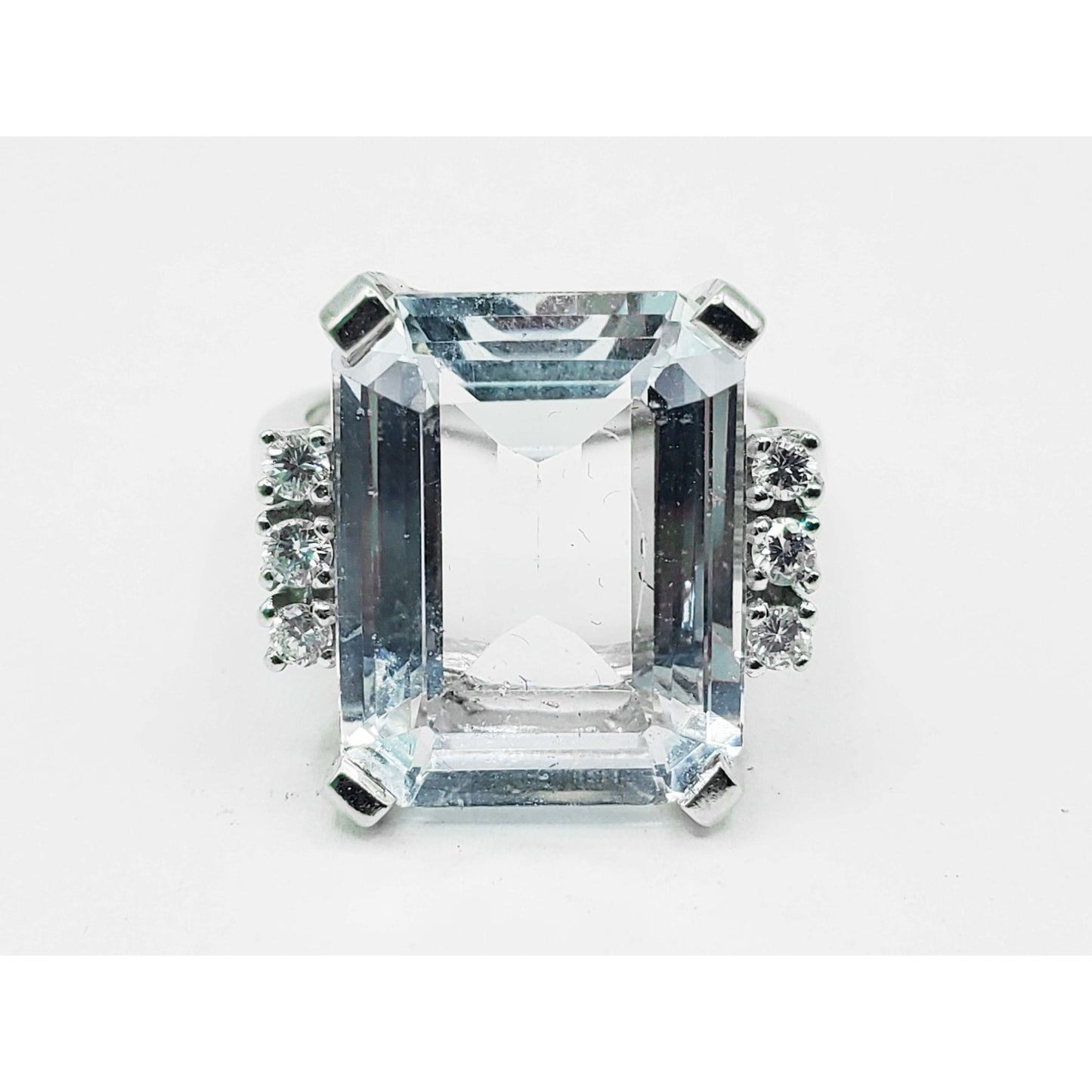 9.57 ctw Natural Aquamarine & Diamond Accent Ring 14k White Gold Size 6.25