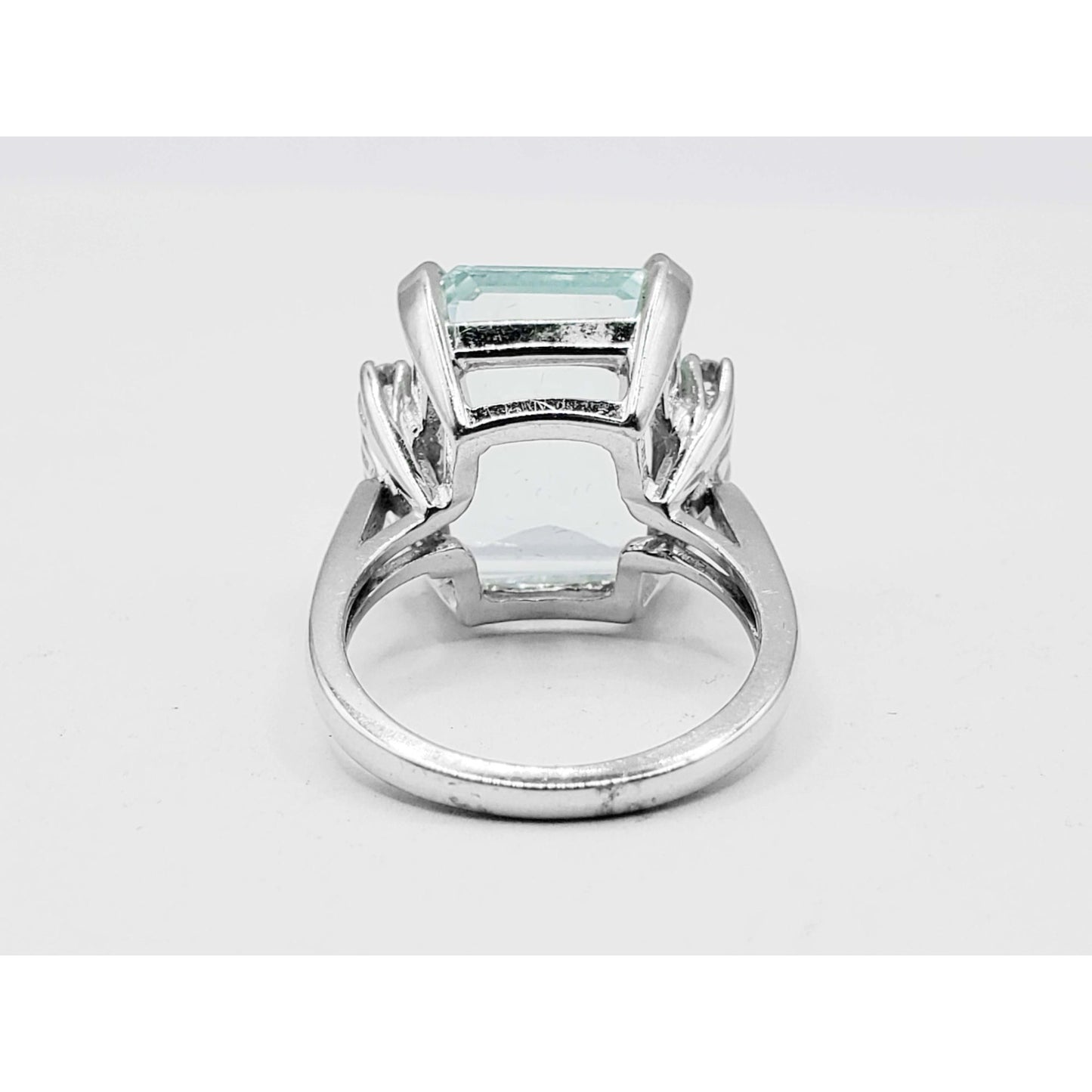 9.57 ctw Natural Aquamarine & Diamond Accent Ring 14k White Gold Size 6.25