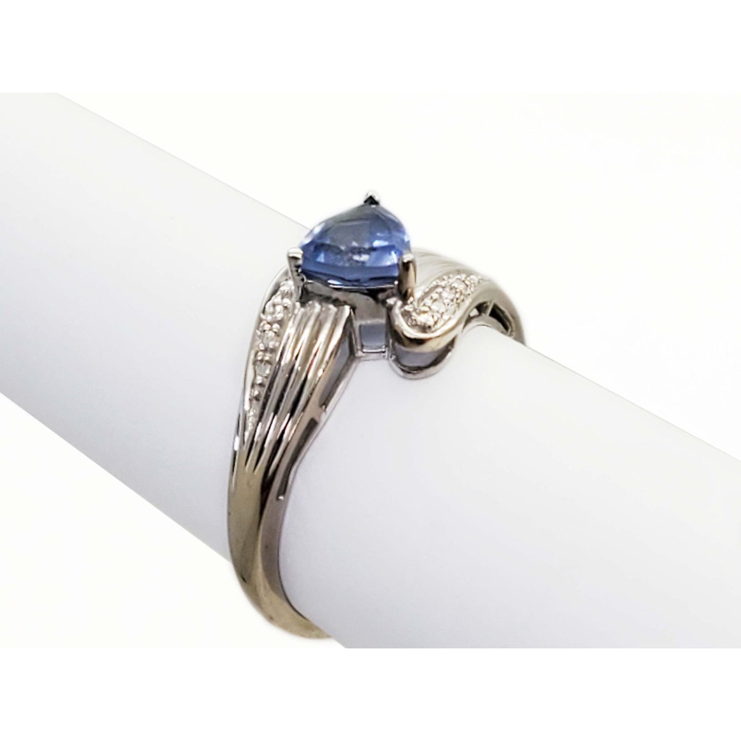0.64 ctw Trillion Natural Tanzanite Ring 10k White Gold Size 8.75