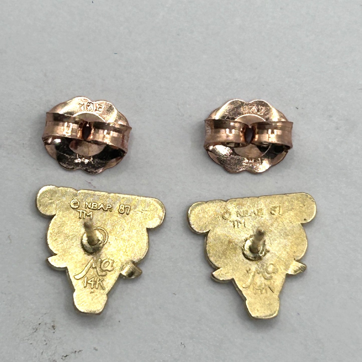Vintage 14k Yellow Gold NBA Chicago Bulls Logo Stud Earrings - Officially Licensed