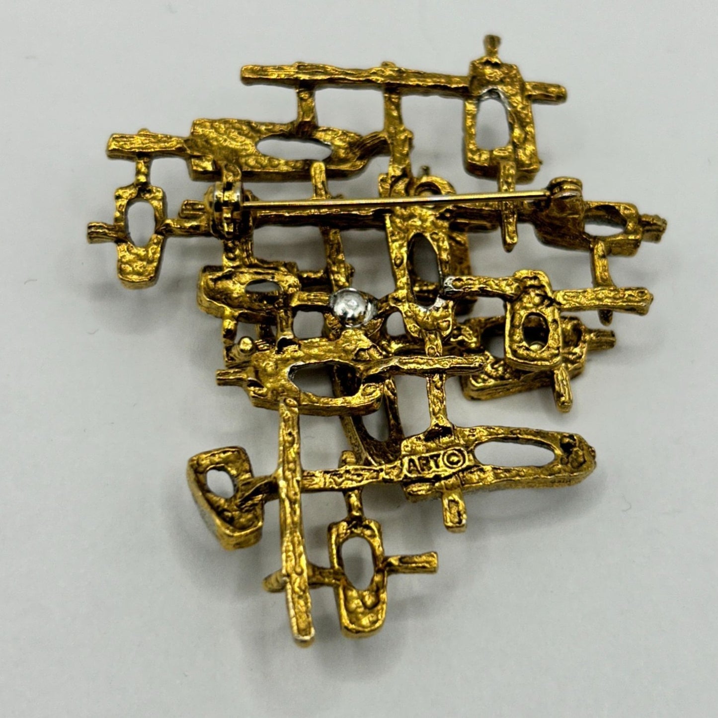 Vintage Signed ART MCM Abstract Modernist Brutalist Atomic Brass Tone Pin Brooch
