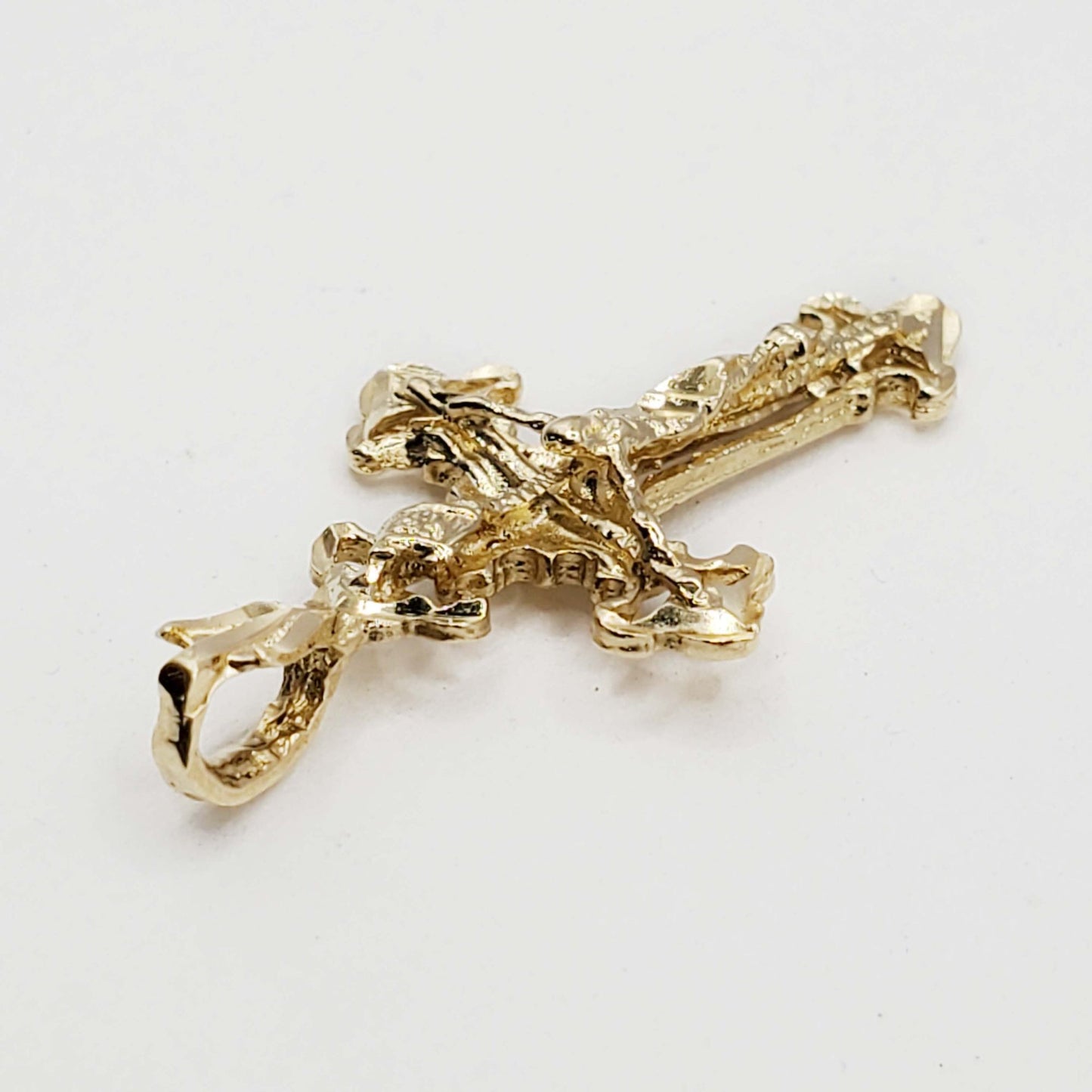Religious Crucifix Cross Pendant 14k Gold 1.1 Grams