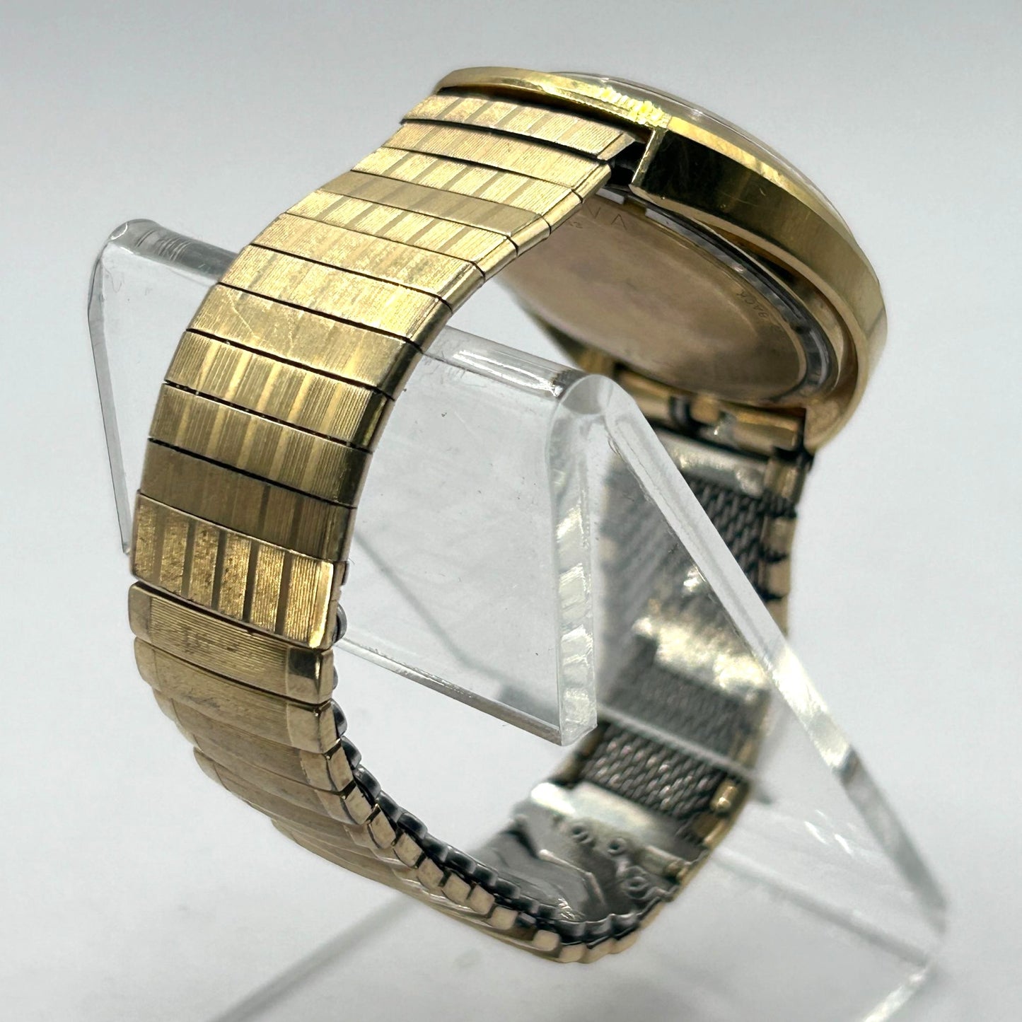 Men's Bulova 17J 1973 Clipper Red Vertical Day Date Vintage N3 1973 - RUNS