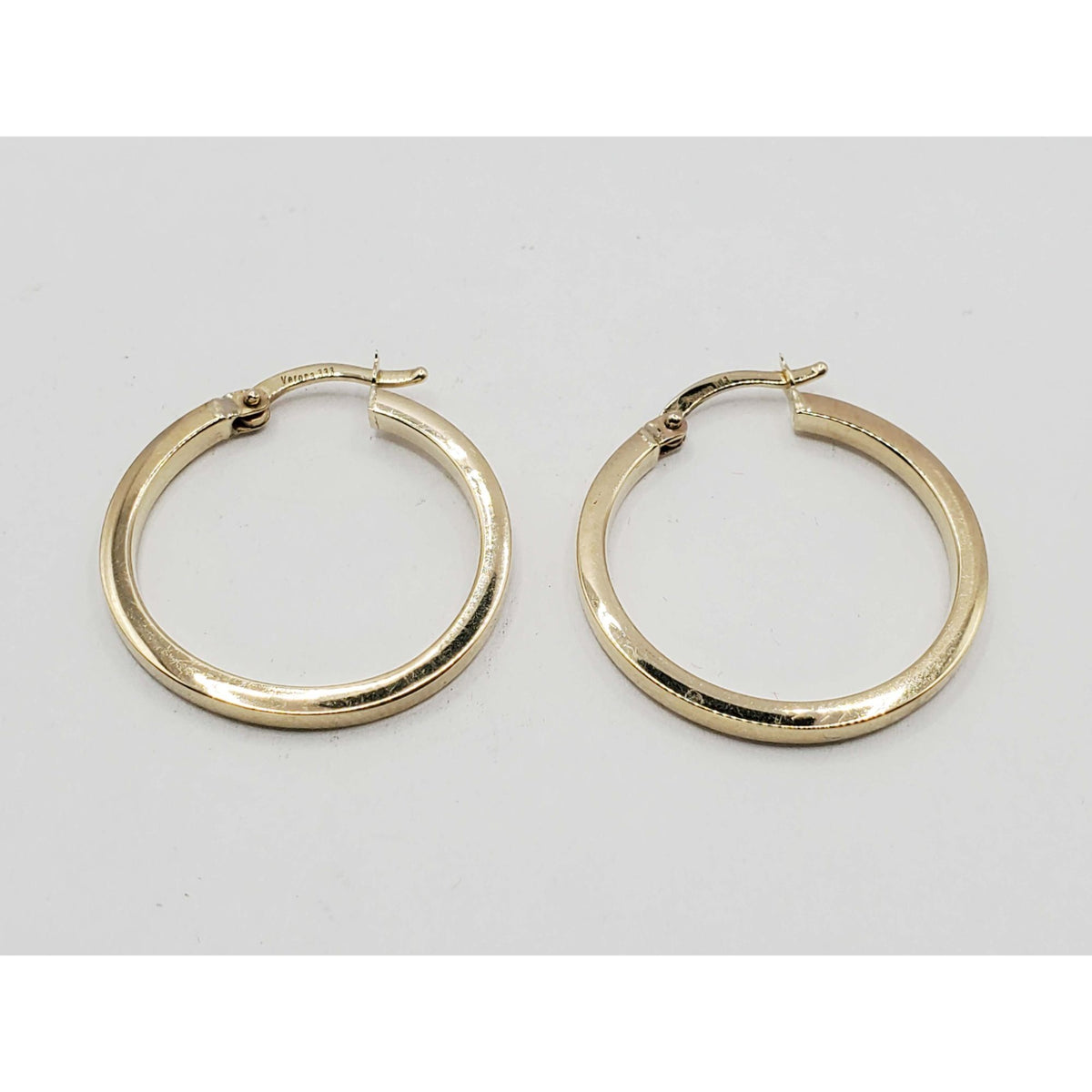 1" Diameter Hoop Earrings Verona 8k Gold