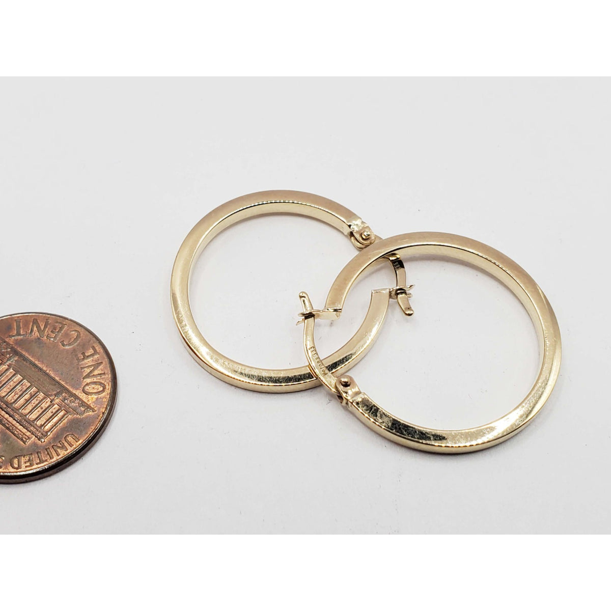 1" Diameter Hoop Earrings Verona 8k Gold