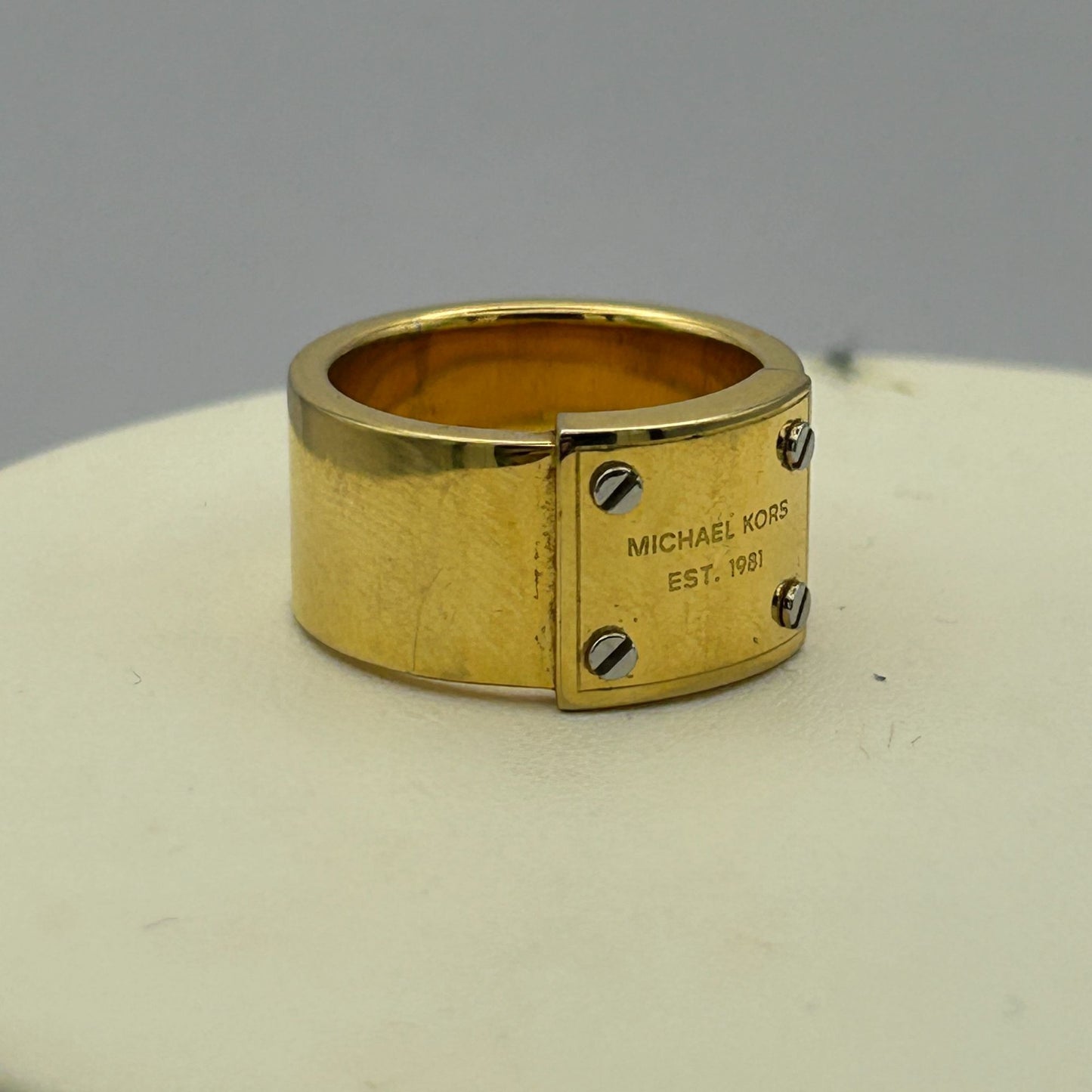 Michael Kors Gold Toned Logo Brass Wide Ring/Band SIZE 7 - MKJX2657