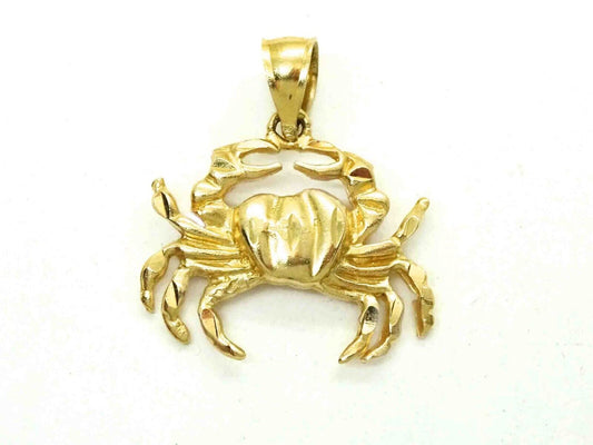 Tropical Beach Crab Pendant 14k Gold 1.5 Grams