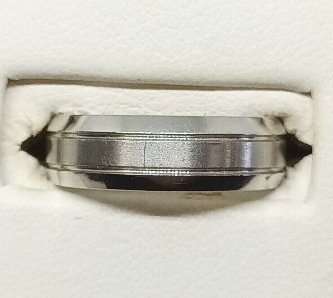 Helzberg Signature Palladium Knife Edge Wedding Band Size 6.5, 6mm