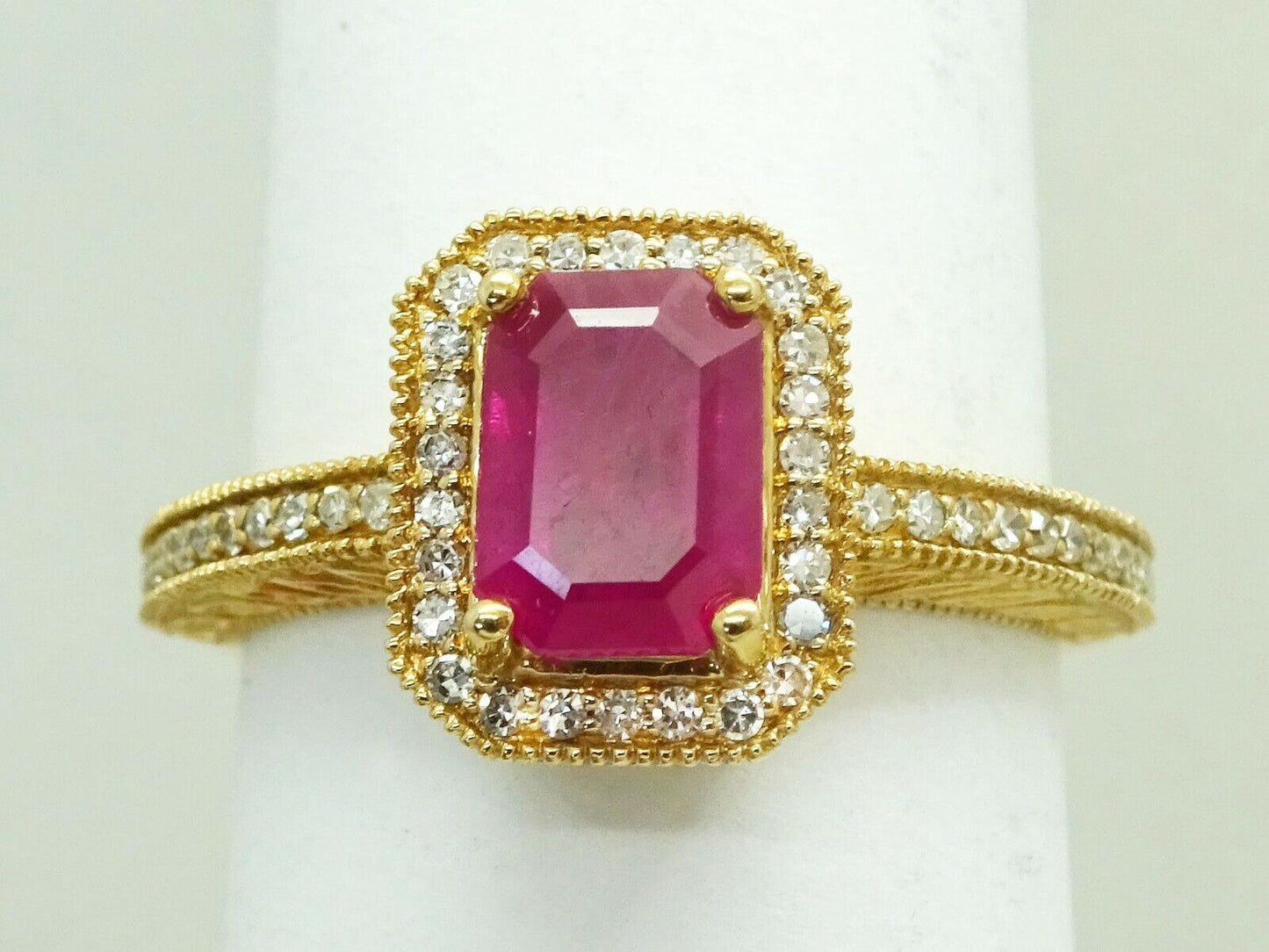 Effy Ruby Royale 1.30ct tw Ruby & Diamond Halo Ring 14k Gold Size 7