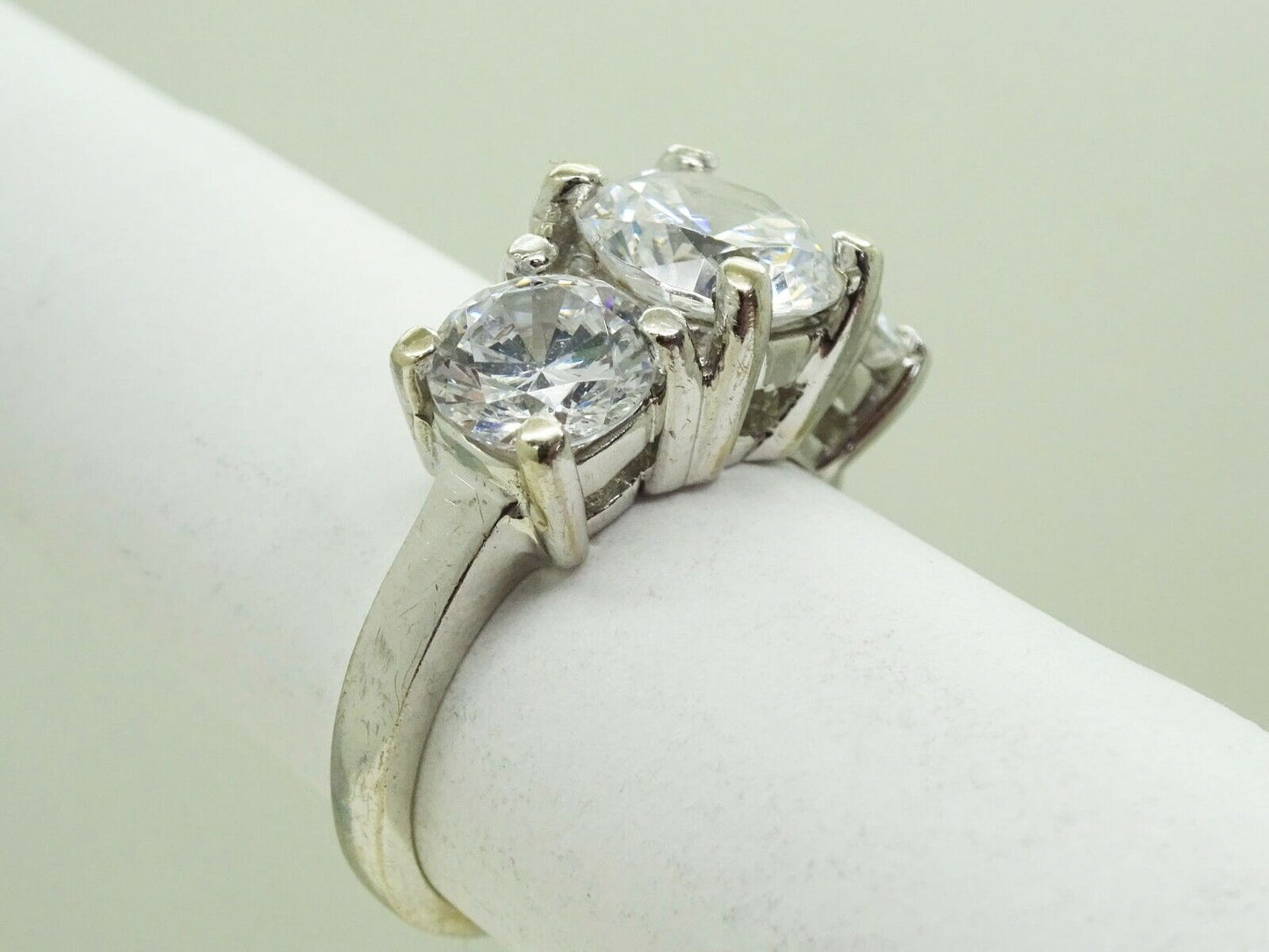 Sparkling White CZ 3-Stone Band Ring 14k White Gold Size 4.75