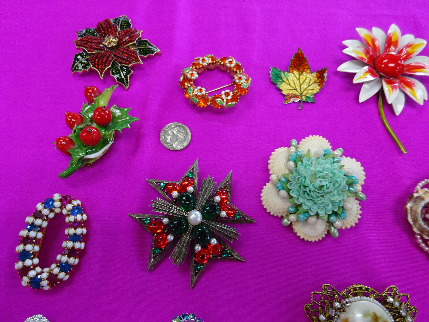 Huge Lot 30 Antique Brooches Pins Weiss Staffordshire Cara Trifari LC Selini W