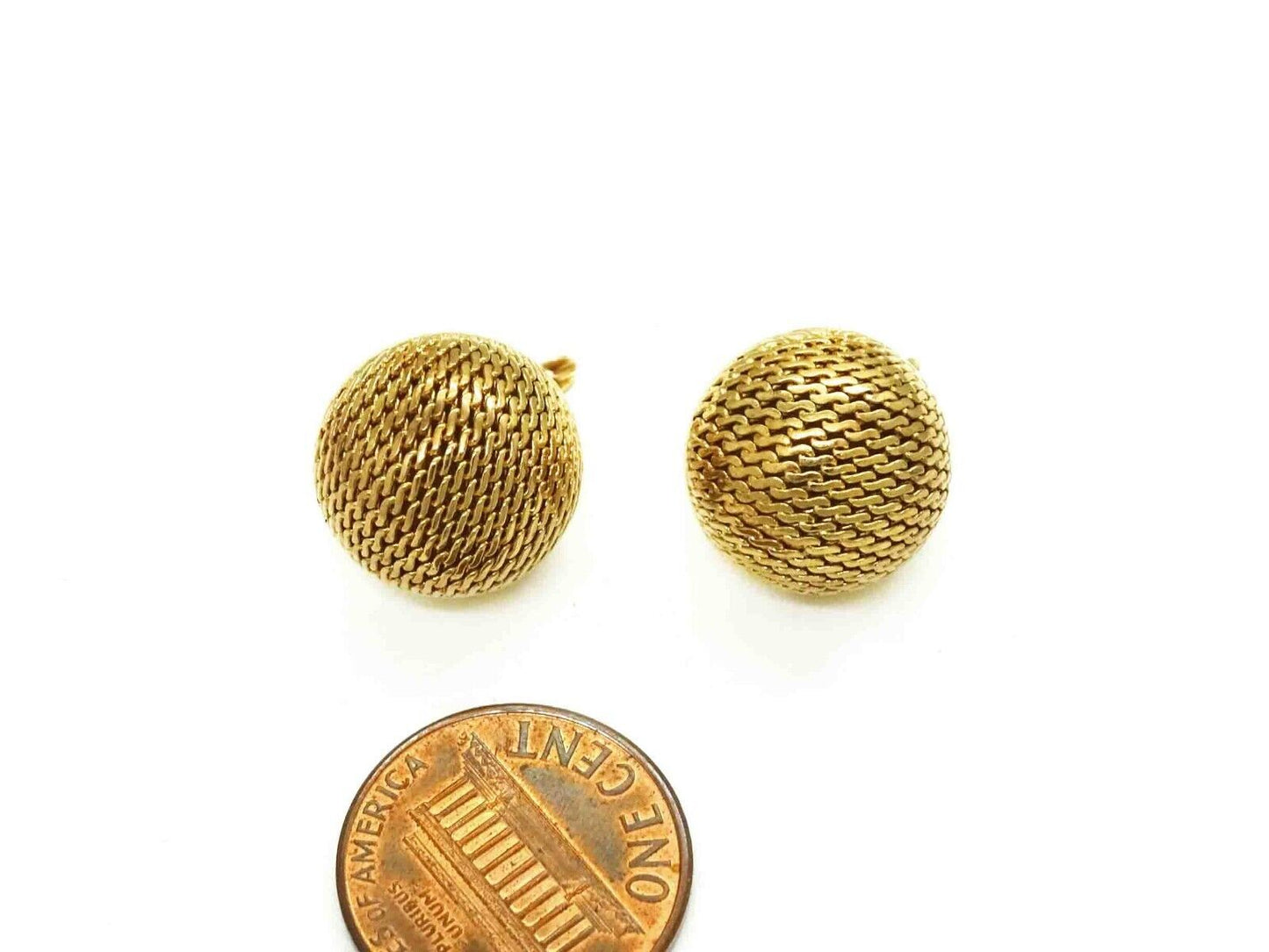 Button Weave Pattern Dangle Earrings 18k Gold 7.8 Grams