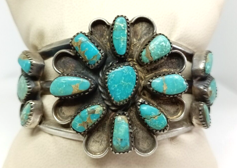 Native American Sawtooth Bezel Turquoise Sterling Silver Cuff 51.1 grams