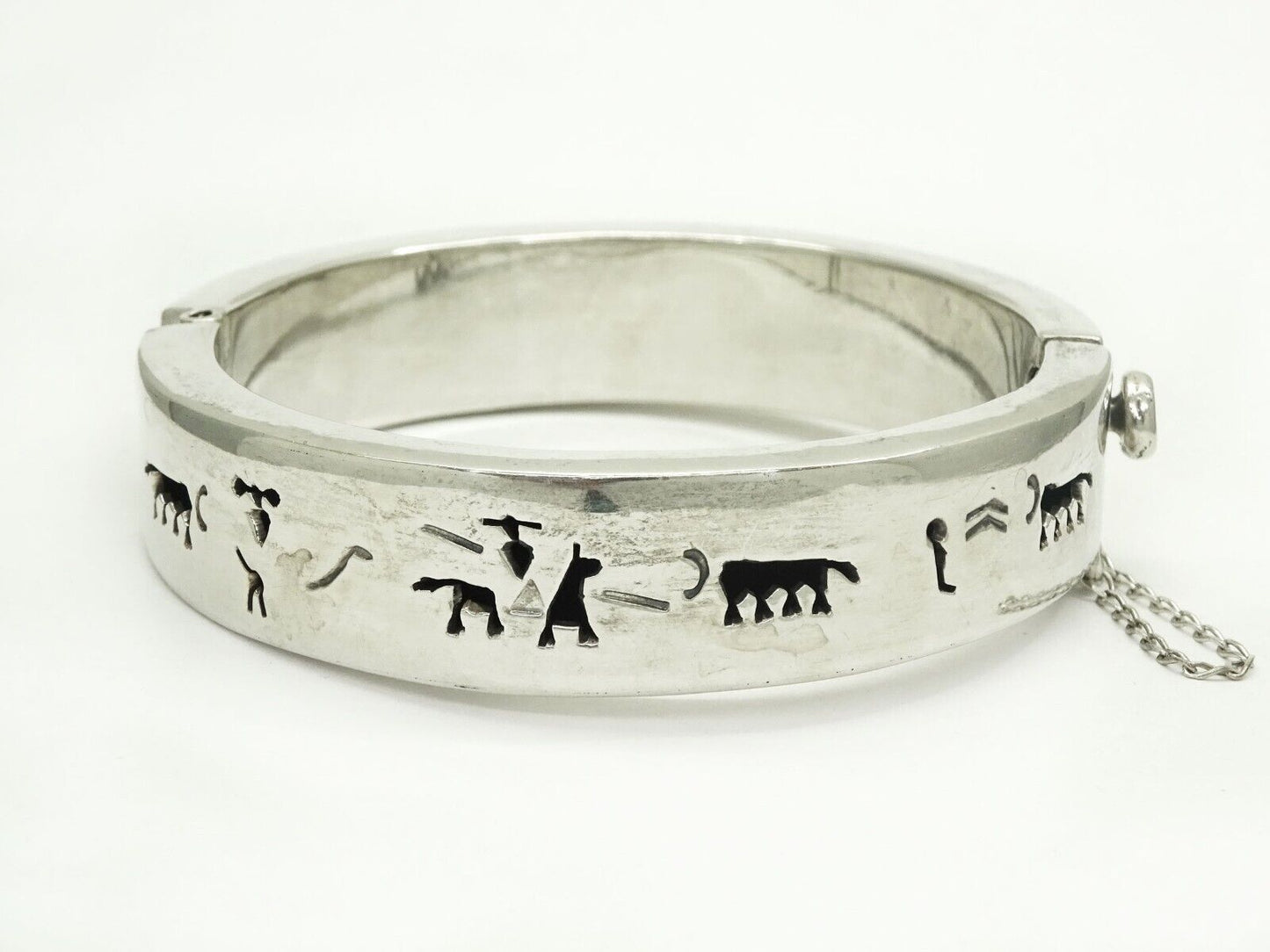 Mexico TM-143 Storyteller Hinged Bangle Bracelet Sterling Silver