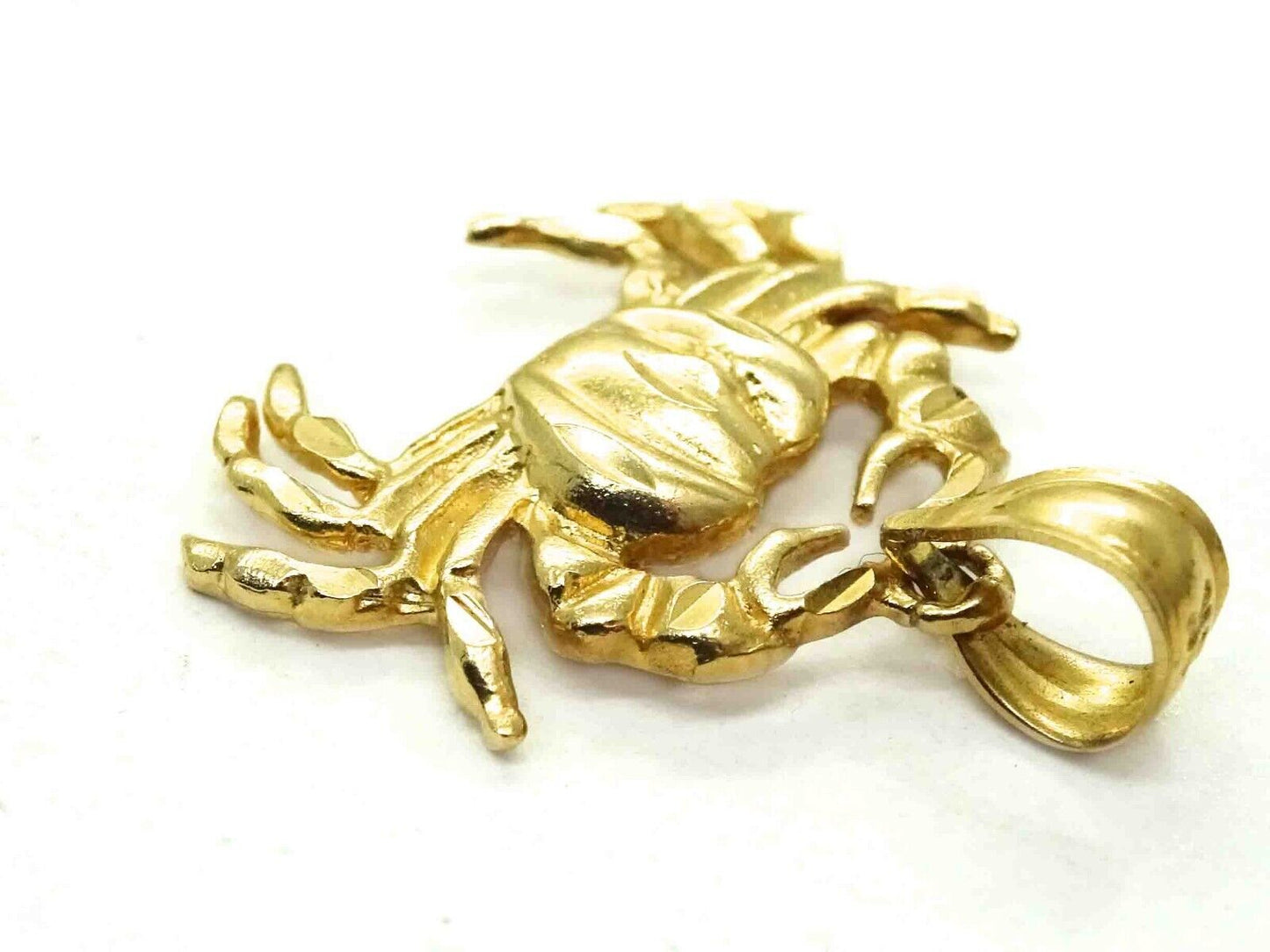 Tropical Beach Crab Pendant 14k Gold 1.5 Grams