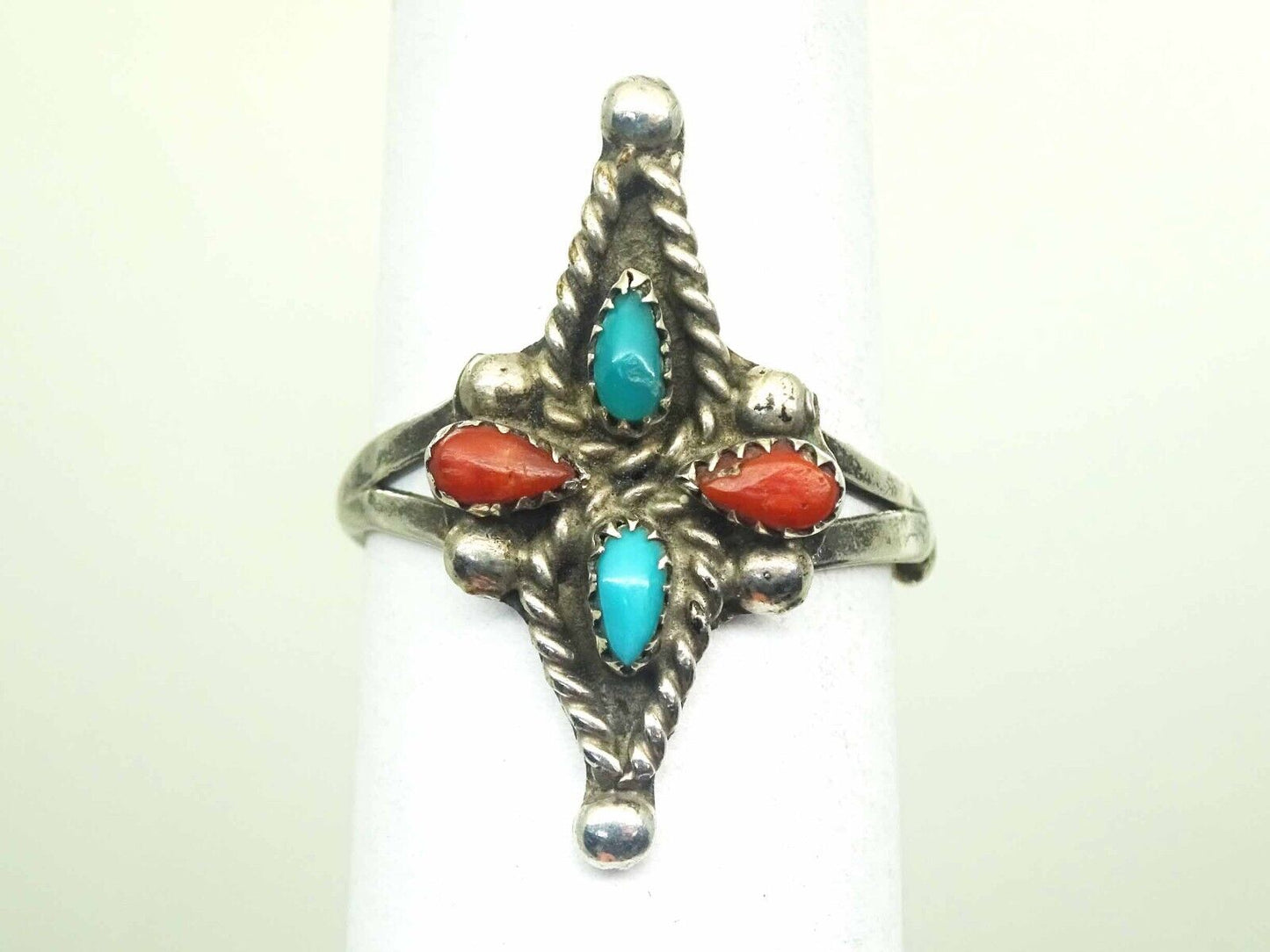 Southwestern Needle Point Turquoise & Red Coral Ring Sterling Silver Size 6.5