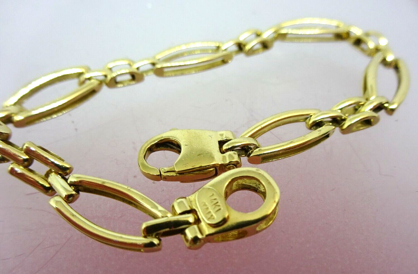 14k Yellow Gold Italian Link Bracelet 7-1/8" Long, 8.8 grams, Made in Italy