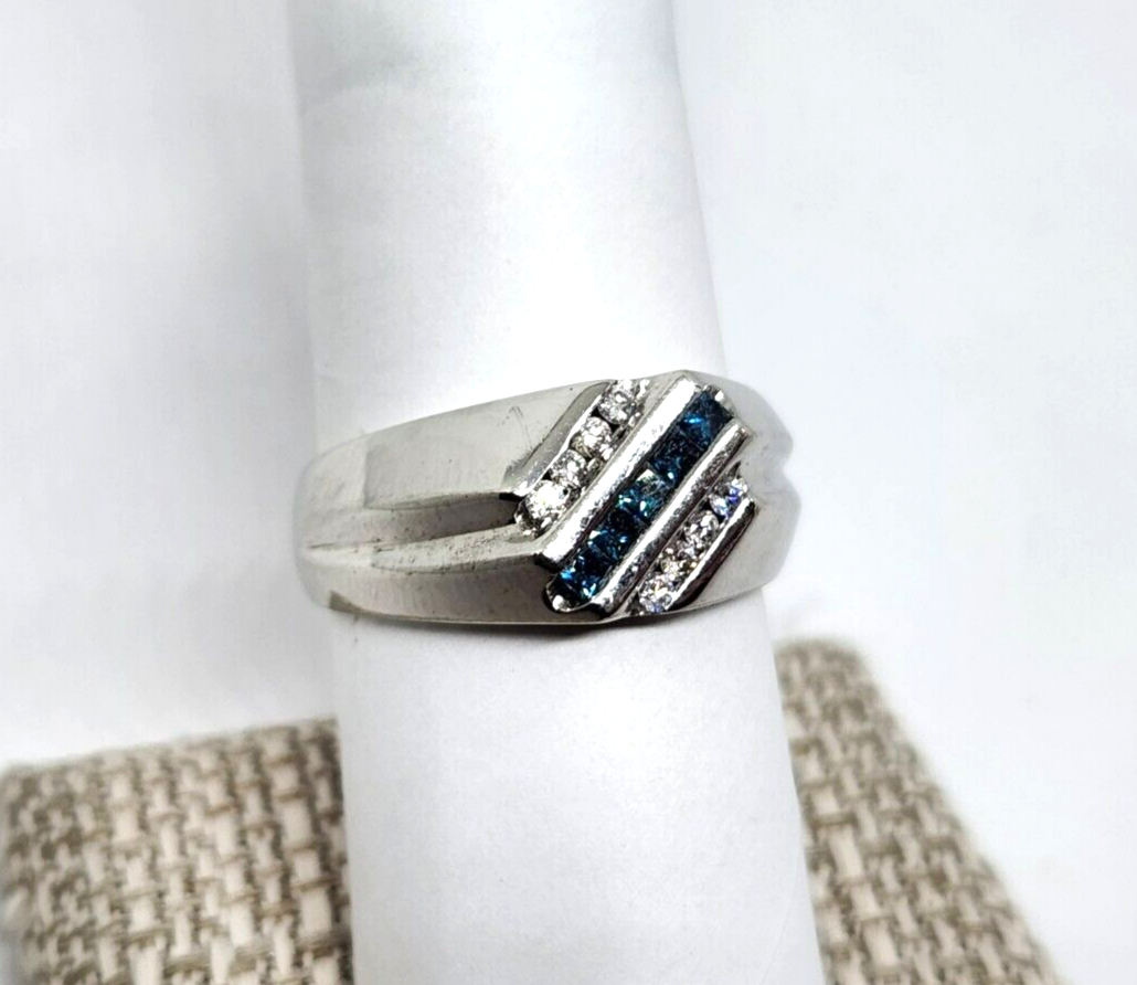 Men's 14k White Gold 0.5ct tw Princess Cut Blue  & White Diamond Ring, Size 12