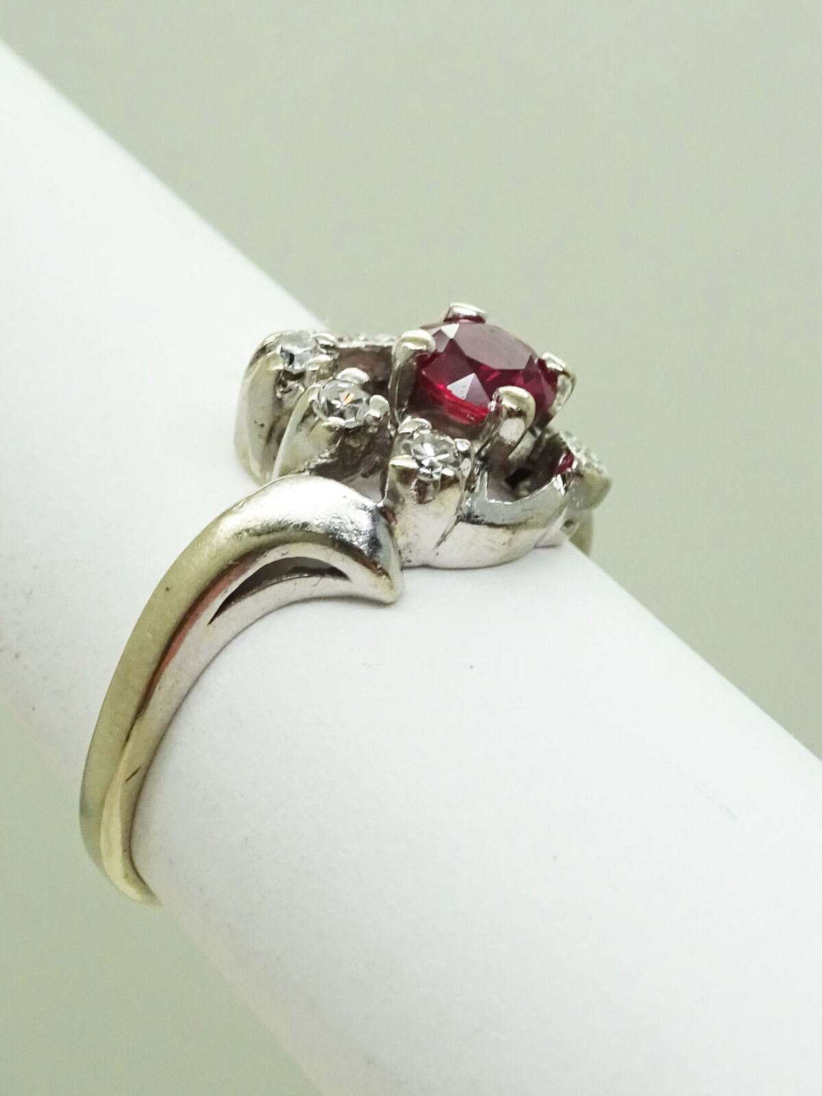 0.95ct tw Heated Natural Ruby & Diamond Leaf Ring 14k White Gold Size 7.5