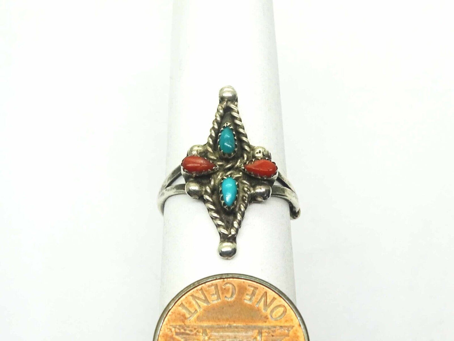 Southwestern Needle Point Turquoise & Red Coral Ring Sterling Silver Size 6.5