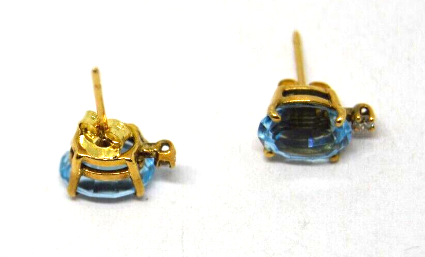 5cttw Oval Cut Blue Topaz & Diamond 14k Gold Stud Earrings