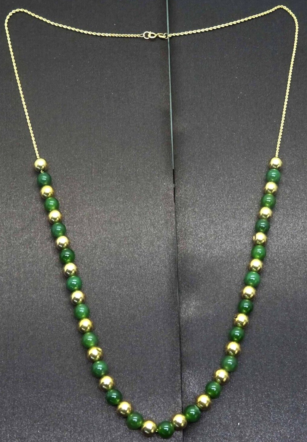 6.5mm Nephrite Jade & Hollow Gold Floating Bead Necklace 14k Gold As Is